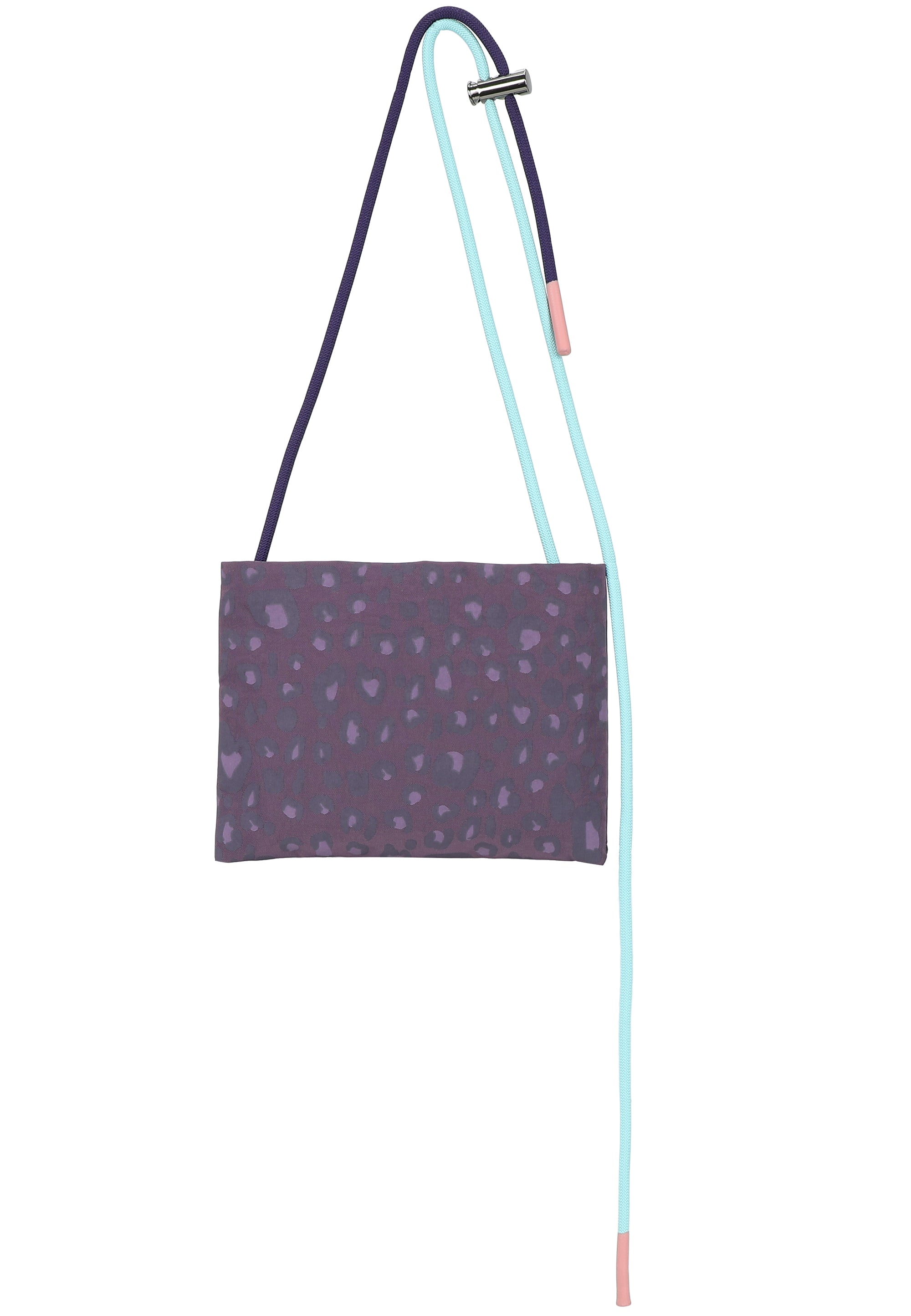 Fritzi ME Cross | Leo